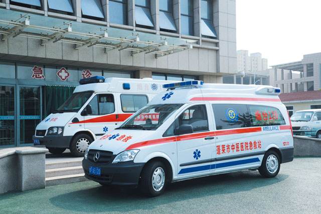 廣州救護車廠家跟你聊聊為什麽無人避讓救護車？02